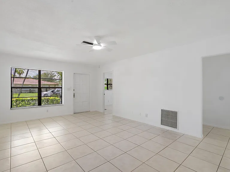 4108 NW 79th Ave #1 — Photo 5