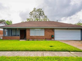 1808 Nottingham St, Pasadena, TX 77502