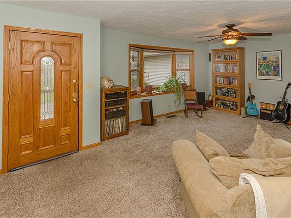 5th image of 6612 Willow Ct