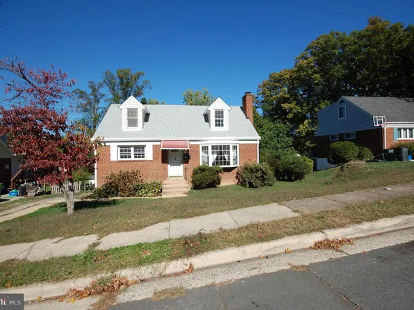 10006 Hunter St, Fairfax, VA 22031