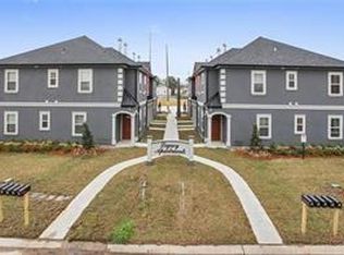 81 Carriage Ln APT B, Destrehan, LA 70047