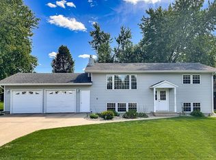 423 Johnson Ave, Baltic, SD 57003