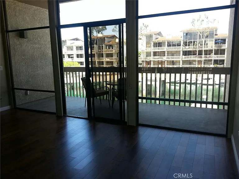 8331 Marina Pacifica Dr N — Photo 6