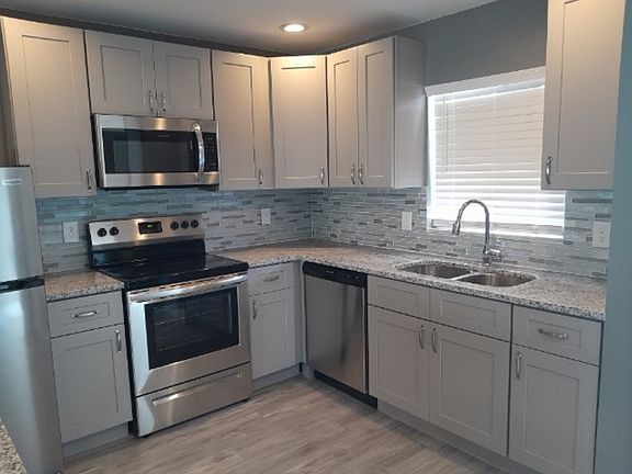 5th image of 215 Valencia Blvd APT 302
