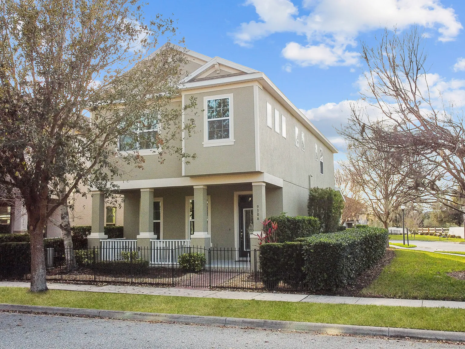 3 bed, 2.5 bath, 1956 sqft, $2,750 — Photo 3
