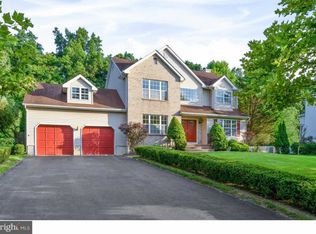 35 Tanager Ln, Robbinsville, NJ 08691