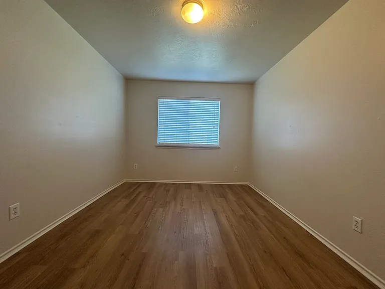 10450 Falling Rapids Ct — Photo 21