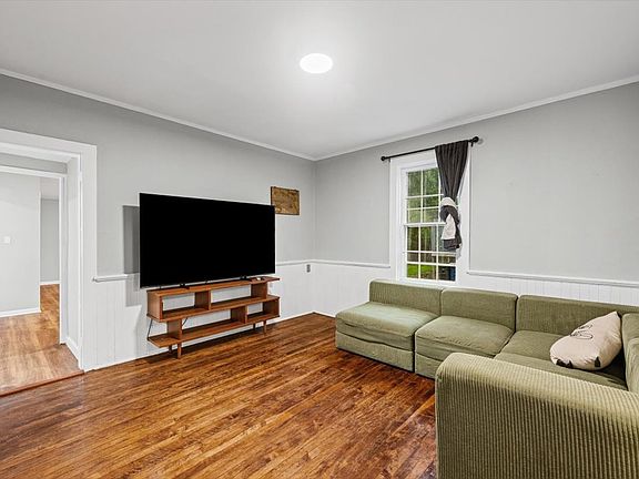 5th image of 1235 Leon Pl