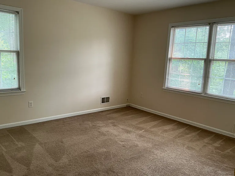 125 Summit Ave — Photo 19