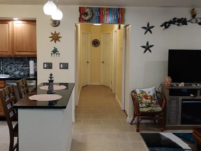 211 Tyler Ave — Photo 18