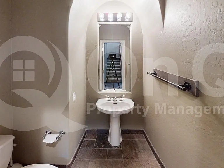 16617 S 27th Ln — Photo 19