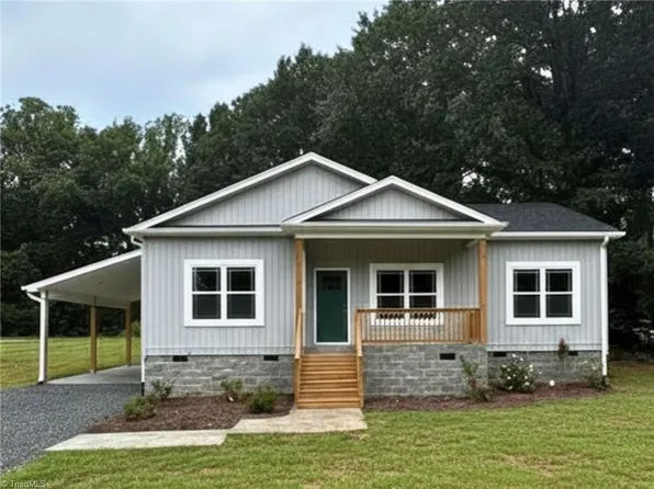 611 Kendall St, Eden, NC 27288
