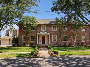 6505 Oakland Dr, New Orleans, LA 70118