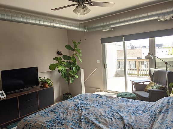 4th image of 2333 W Saint Paul Ave APT 314
