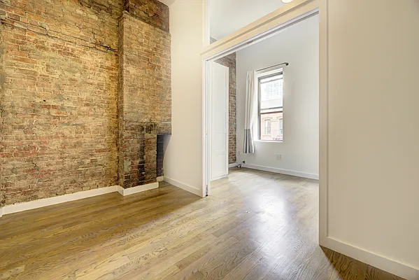 Rented by REAL New York | media 7