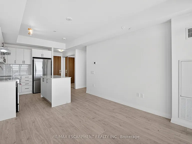27 Korda Gate #2408 — Photo 16