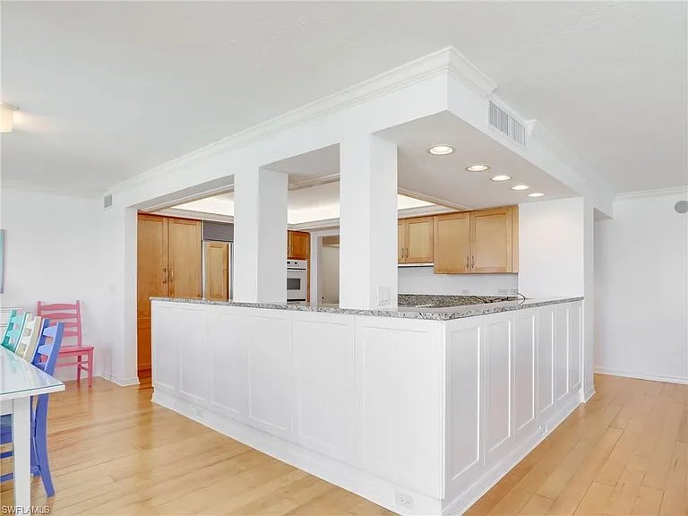 10851 Gulf Shore Dr #605 — Photo 12