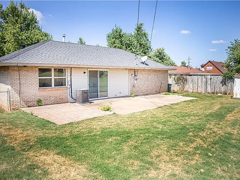 204 Vickie Dr — Photo 15