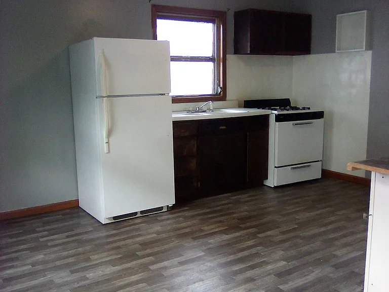 516 E 23rd St #1 — Photo 11