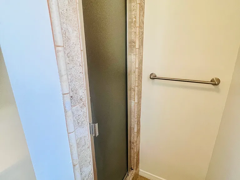3737 Midvale Ave #3A — Photo 5