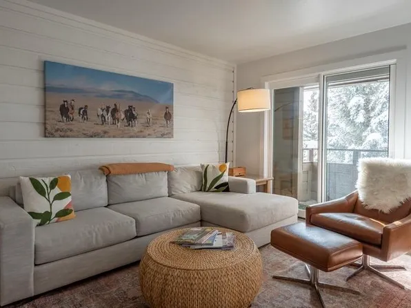 4033 Bluff Condo Dr, Sun Valley, ID 83353