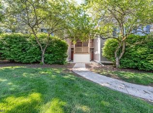 14 Falcon Ridge Way N UNIT 4, Hamburg, NJ 07419