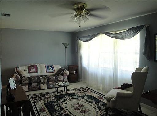 3rd image of 4580 21st Ave N