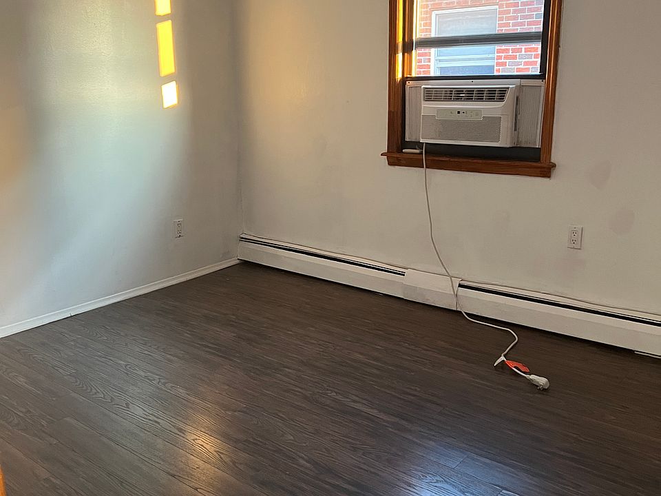 Bedroom #1