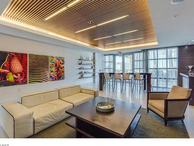 3000 Oasis Grand Blvd #401 — Photo 25