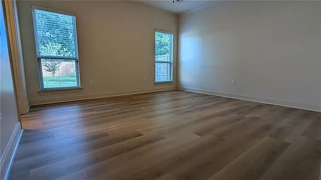 9725 Kinglet Dr — Photo 35