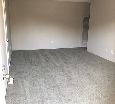 4th image of 3414 Butterfield Ave