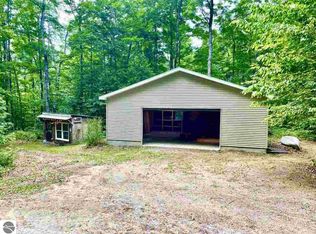 8348 Del Mason Rd, Mancelona, MI 49659