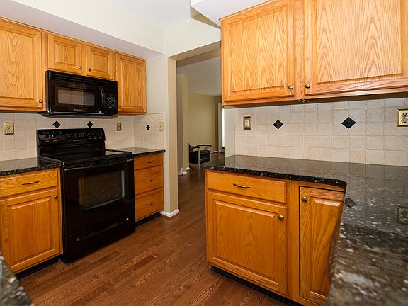 5th image of 1500 Cumberland Ct