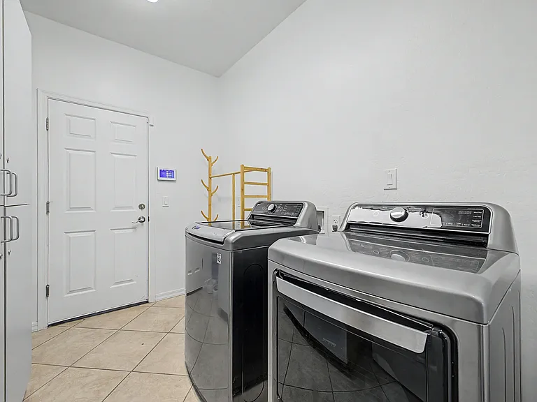 29752 W Amelia Ave — Photo 28
