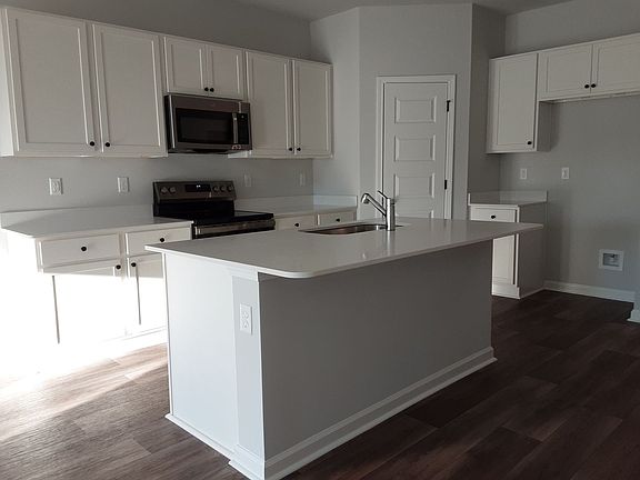 3rd image of 1130 Redear Sunfish Ave