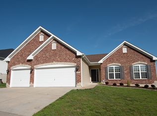 1328 Birch Meadow Dr, High Ridge, MO 63049