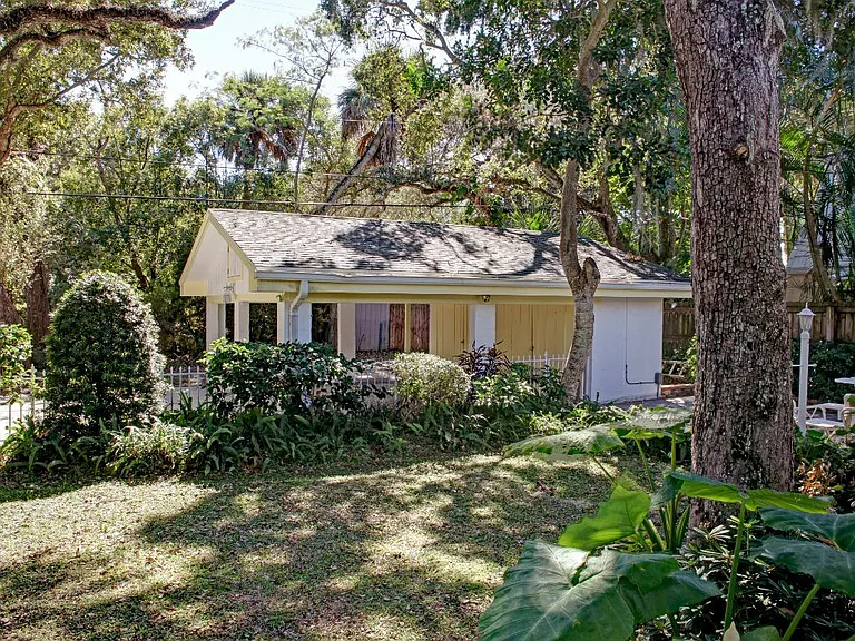 798 Bougainvillea Ln — Photo 30