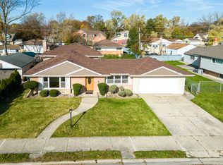 5634 Emerson St, Morton Grove, IL 60053