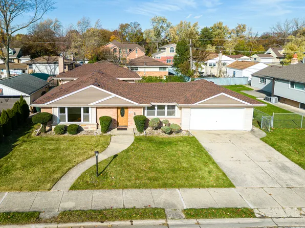 5634 Emerson St, Morton Grove, IL 60053