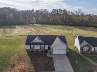 809 Pacific Crossing Dr, O'Fallon, IL 62269