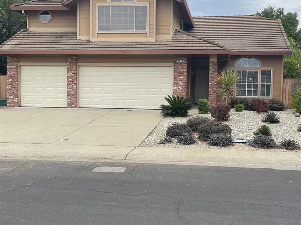 5635 Onyx Dr, Rocklin, CA 95677