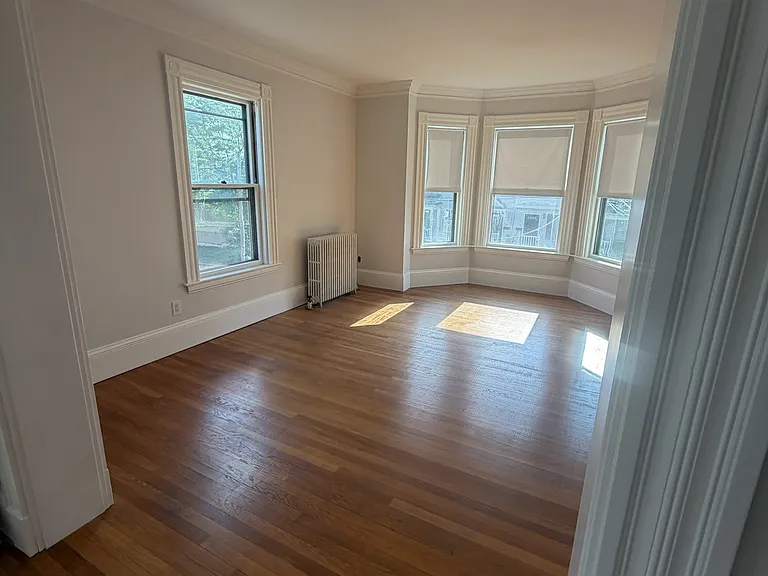 41 Washington St #2 — Photo 8