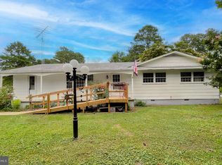 38186 Beach Rd, Coltons Point, MD 20626