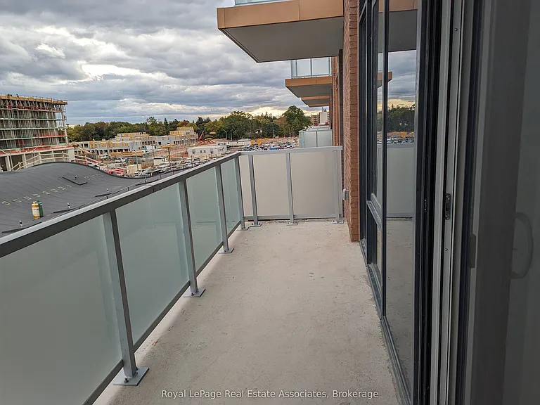 215 Lakeshore Rd W #447 — Photo 7