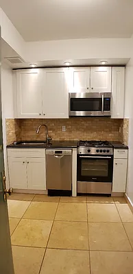 Rented by CitySites Real Estate Group | media 8