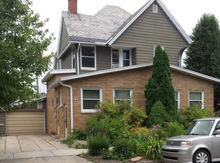 704 E Grove St, Bloomington, IL 61701