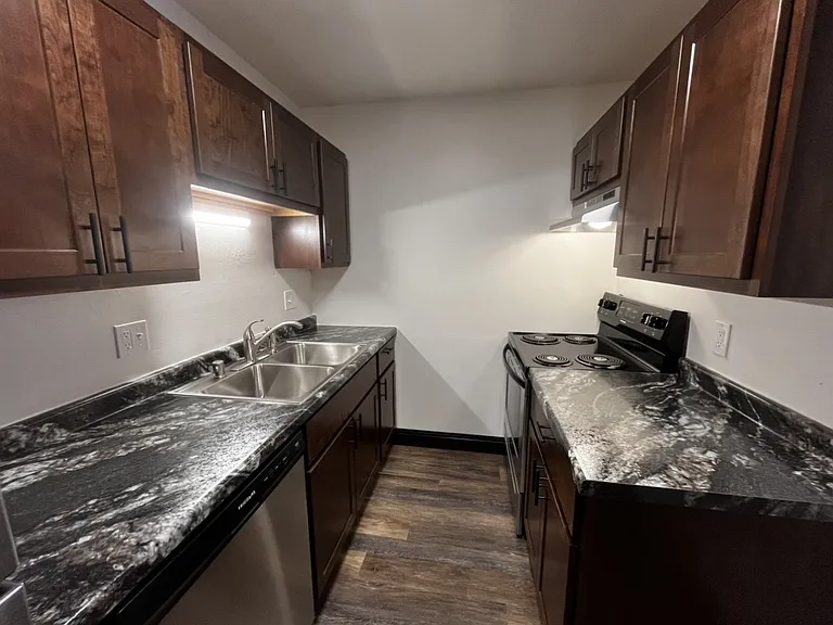 2341 Badger Pkwy #14 — Photo 6