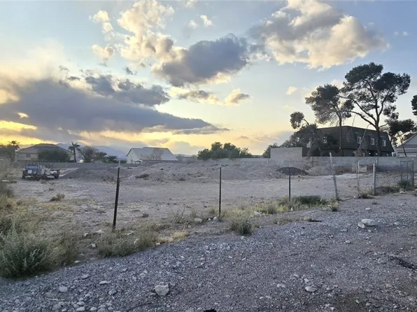 Peaceful St, Las Vegas, NV 89110