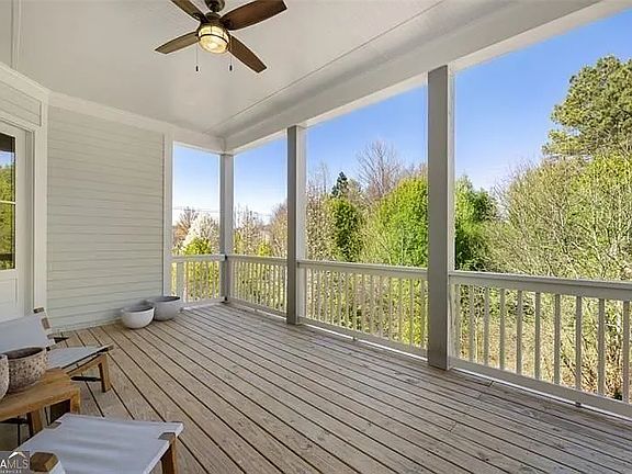 4th image of 2030 Village Walk