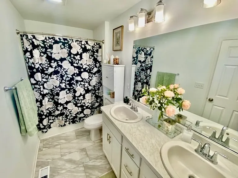 5568 Cooper Rdg — Photo 23